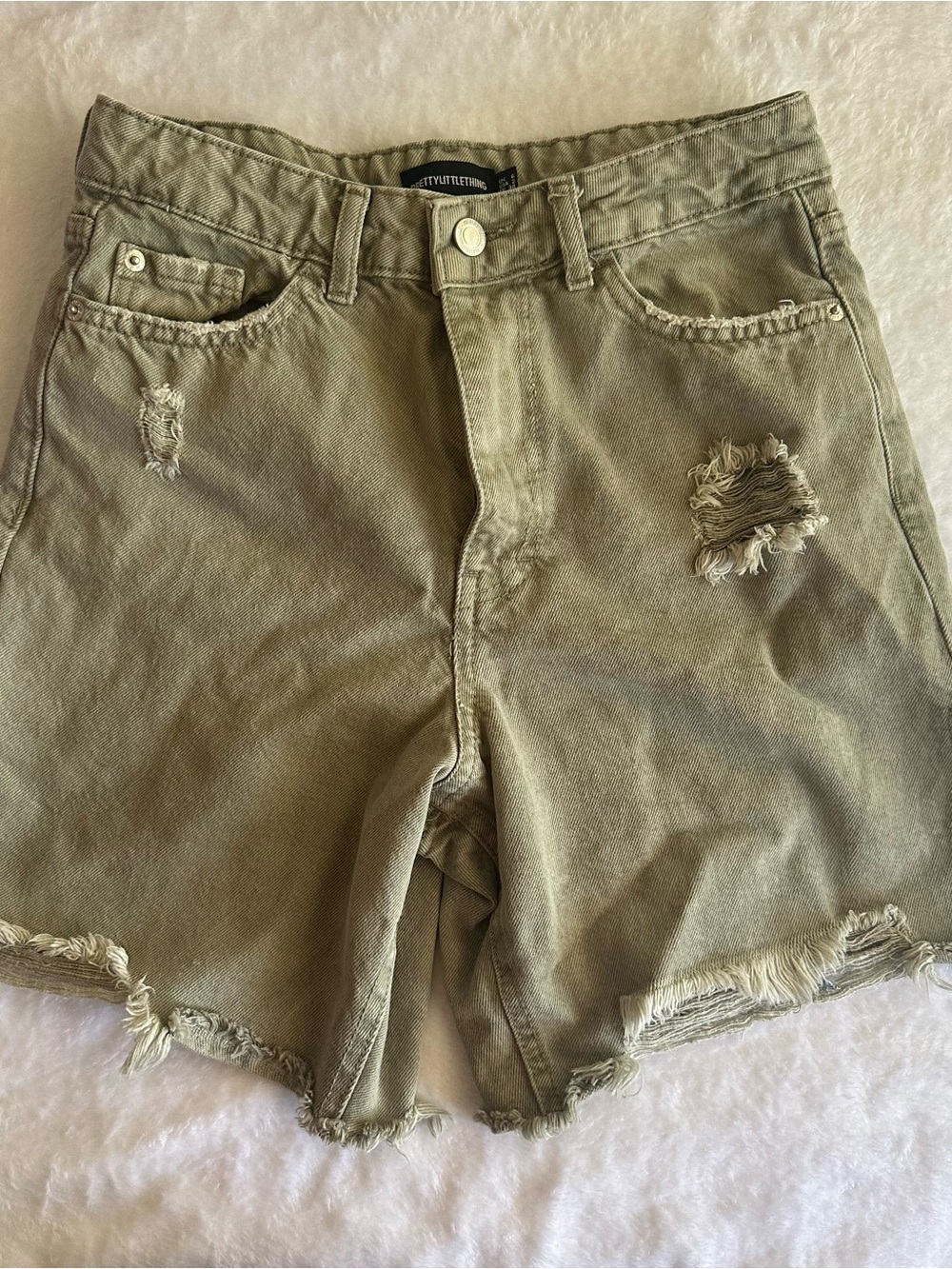 Pretty Little Thing Green Shorts